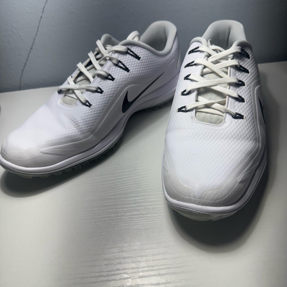 Nike Men's White Athletic Shoes